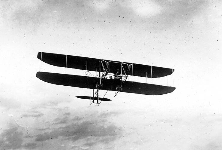 Frank Coffyn flying an early Wright Model B.