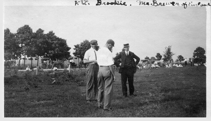 Frank Coffyn, Walter Brookins, and Griffith Brewer in a field.