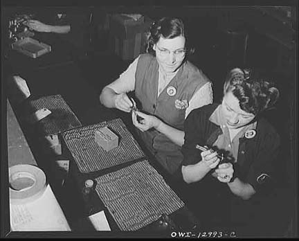 Assembly of Rolls-Royce engines