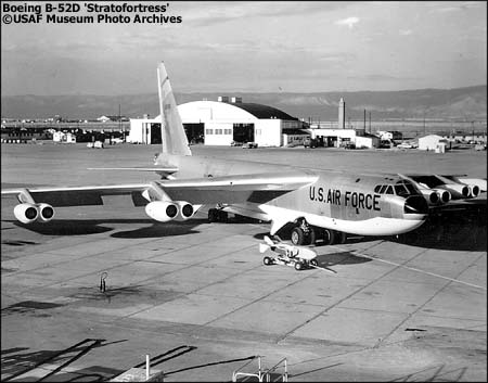Boeing B-52 Stratofortress