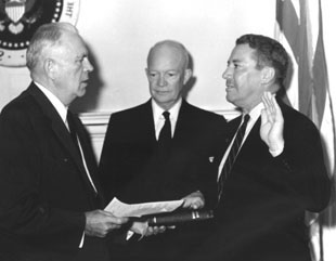 Quesada takes FAA oath